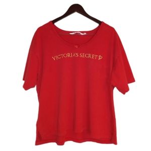 🔴  SALE VTG Victoria's Secret T-shirt in Red with Gold Embroidered Logo
